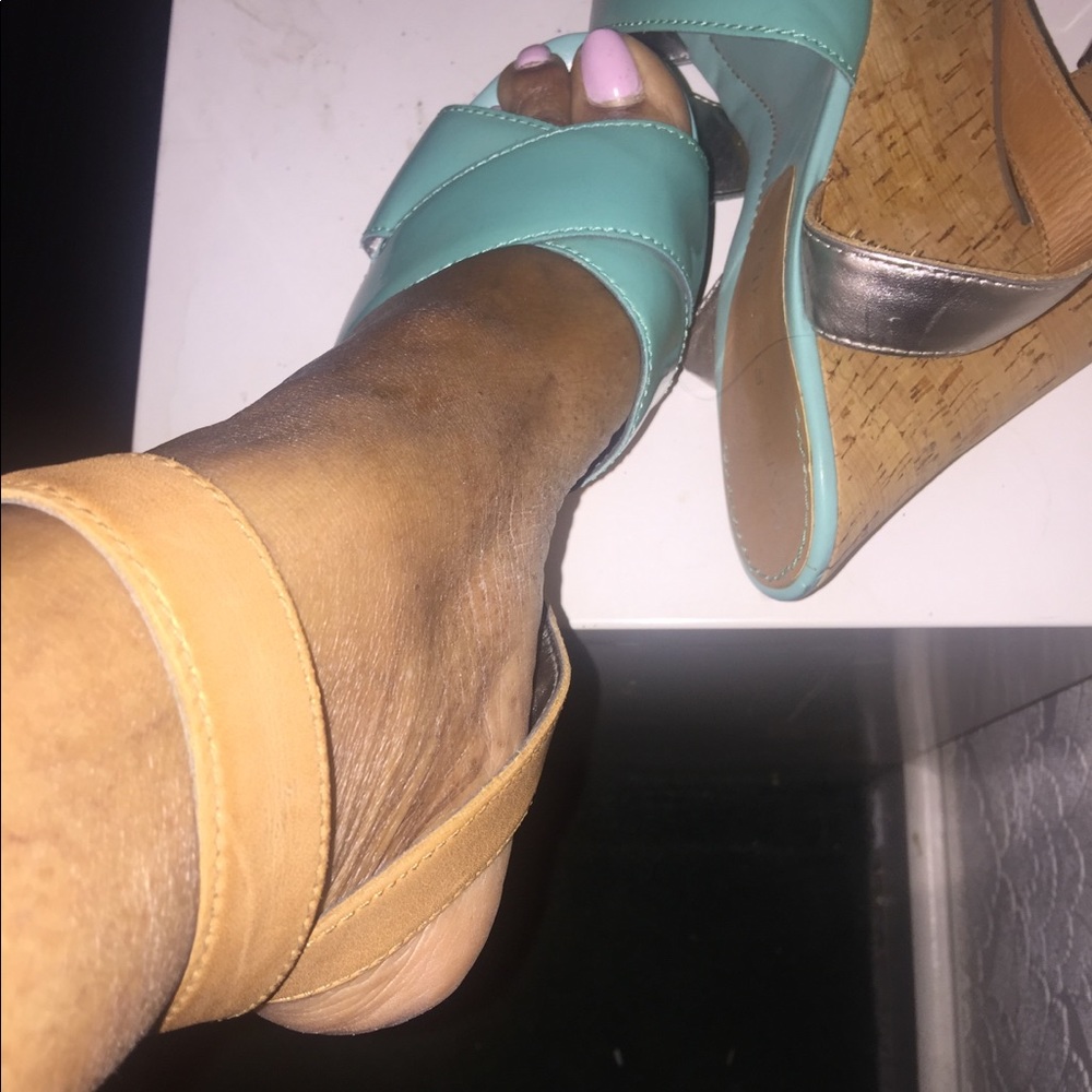 Shoes - Picture 2 of 2